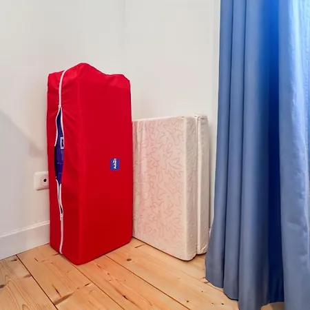 Esprit Cosy N5, Sur Le Port De Valery